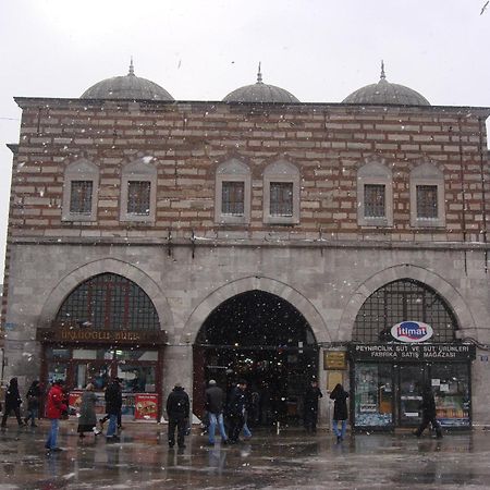 Jakaranda Hotel Istanbul Bagian luar foto