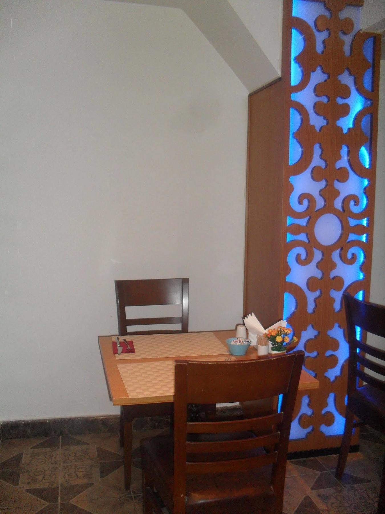Jakaranda Hotel Istanbul Bagian luar foto