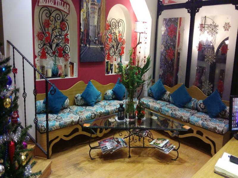 Jakaranda Hotel Istanbul Bagian luar foto