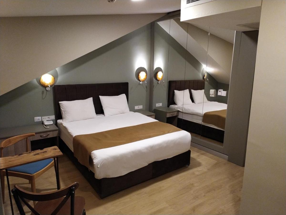 Jakaranda Hotel Istanbul Bagian luar foto